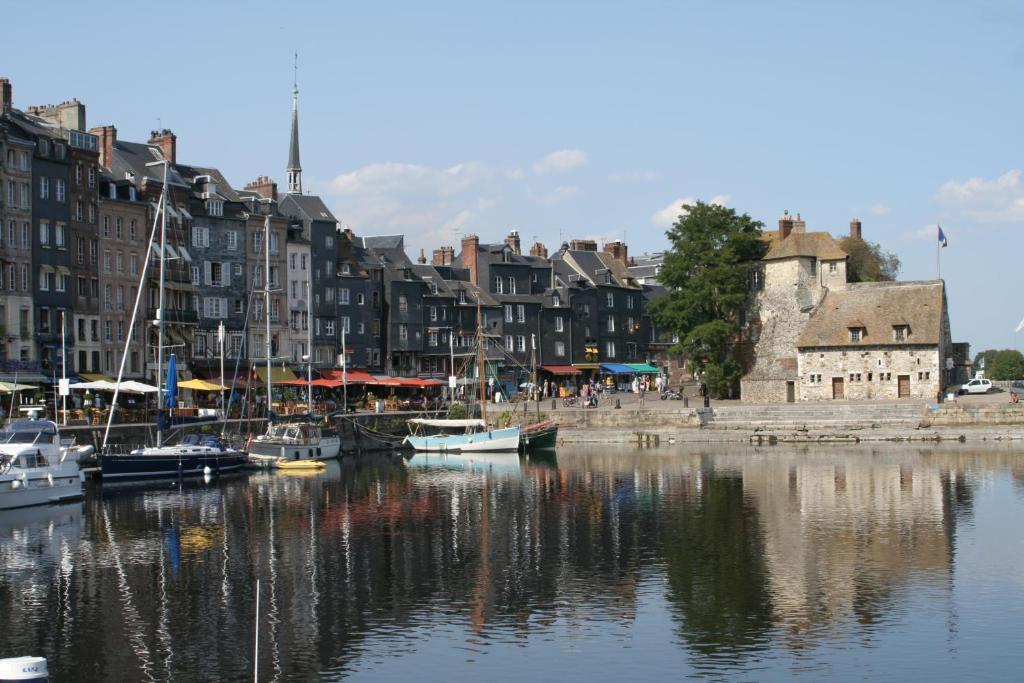 Chez Fifille Apartman Honfleur Szoba fotó